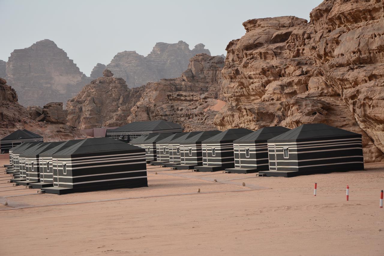 Space Village Luxury Camp วาดิรัม ภายนอก รูปภาพ